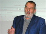 Siegfried Schroth von der IG Metall moderierte den Arbeitsschutztag 2008 Siegfried Schroth von der IG Metall moderierte den Arbeitsschutztag 2008
